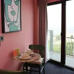 Ueskuedar Hostel