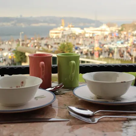 Ueskuedar * Istanbul