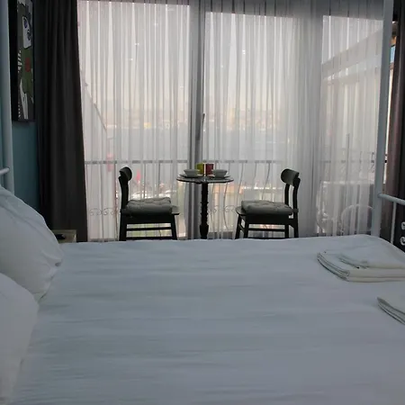 Ueskuedar Hostel Istanbul