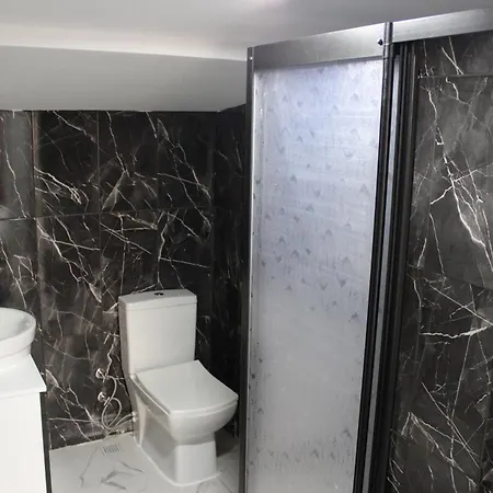 Ueskuedar Hostel Istanbul